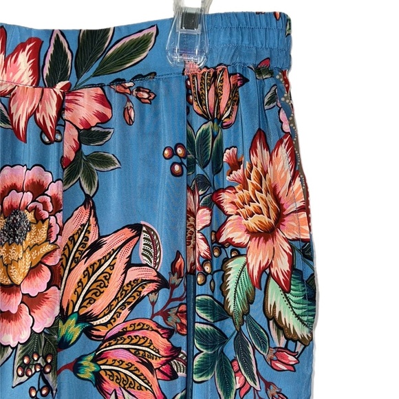 NWT SOLD OUT Anthropologie FARM Rio Wonderful Bouquet Pants Floral Resort M - Picture 10 of 13